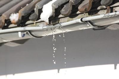 Regenpijp ontstoppen